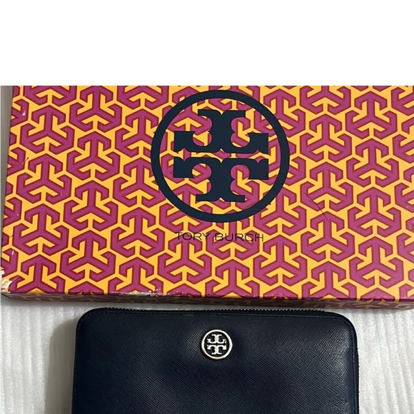 🤎💙🖤TORY BURCH WALLETS 💙🤎🖤 - Picture 5 of 5